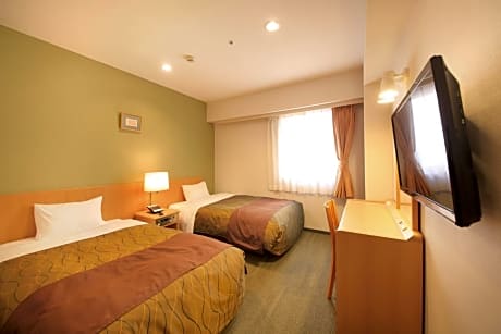 Twin Room - Non-Smoking - Late Check-In 19:00