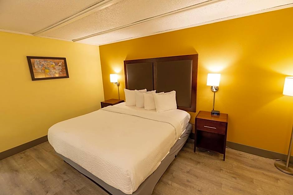 Kings House Motor Hotel, a Dazzler Select by Wyndham