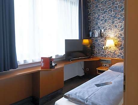 Economy Single Room