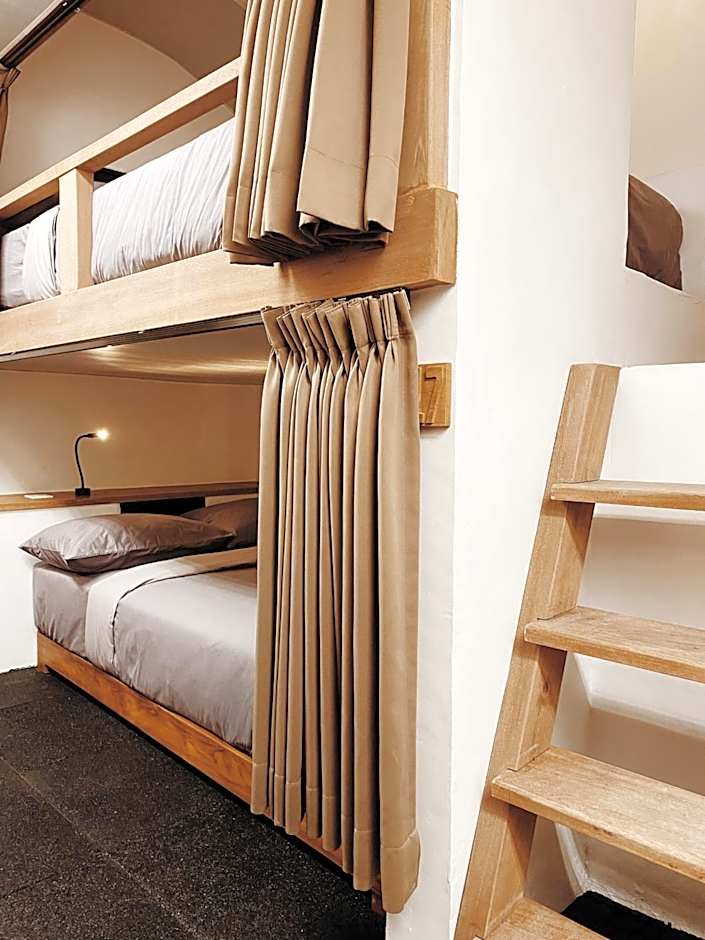 Kos One Hostel