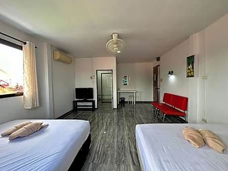 Classic Quadruple Room