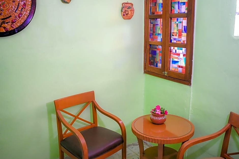 AH KIN Cancun Centro