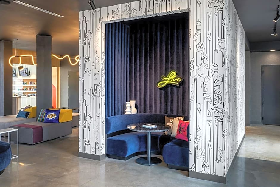 Aloft Florence