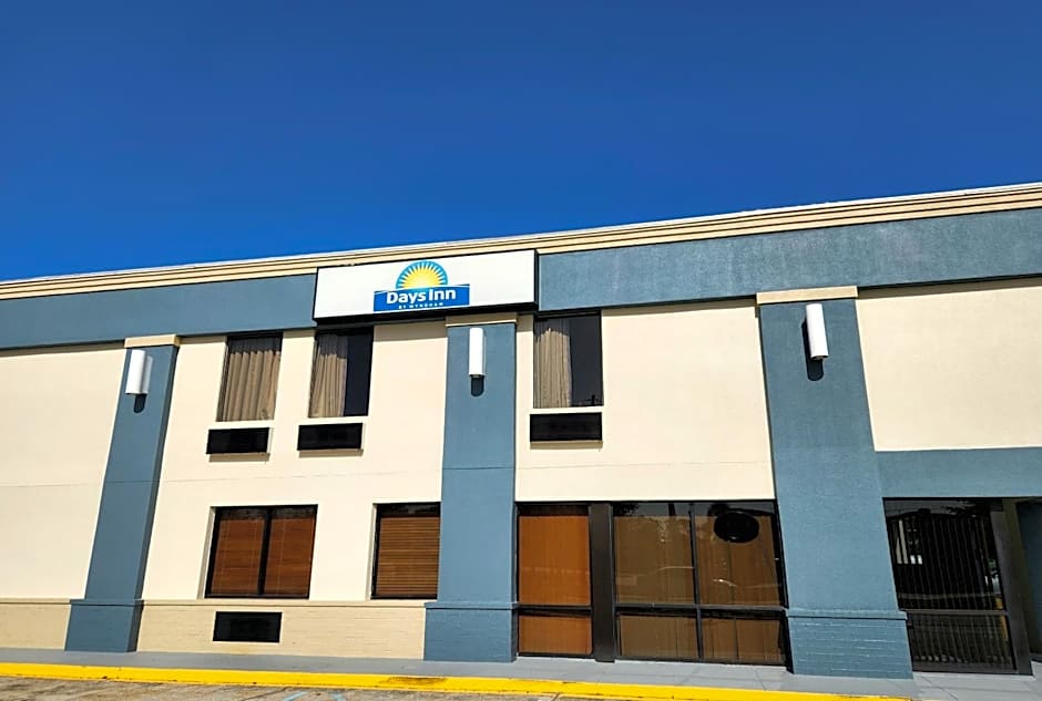 Days Inn by Wyndham Slidell