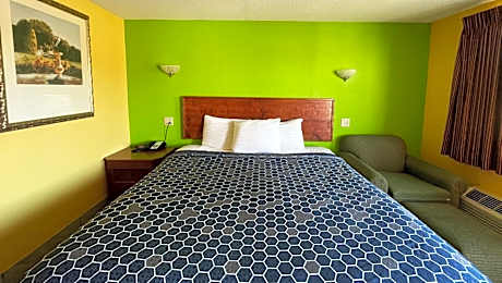 King Room - Non-Smoking