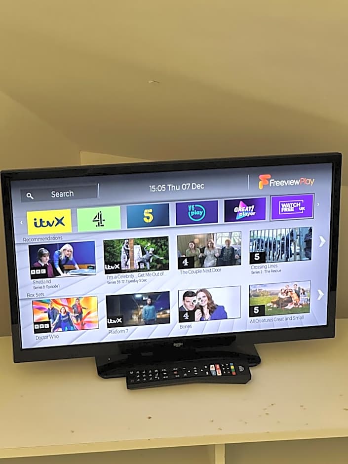 Lovely Town house Room 5