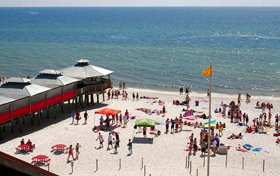 LAKETOWN 5 POOLs STEPS TO BEACH FAMILY FRIENDLY