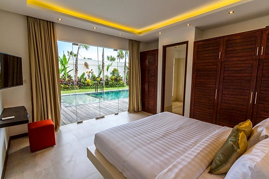 Villa Saha - Elegant 3-Bedroom in Seminyak