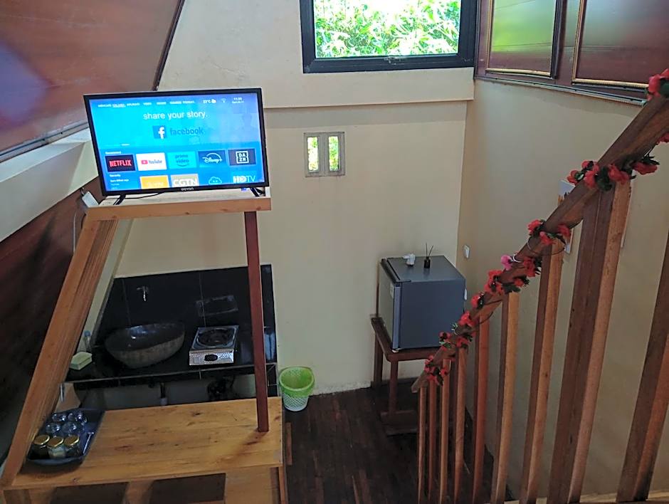 Agora Home