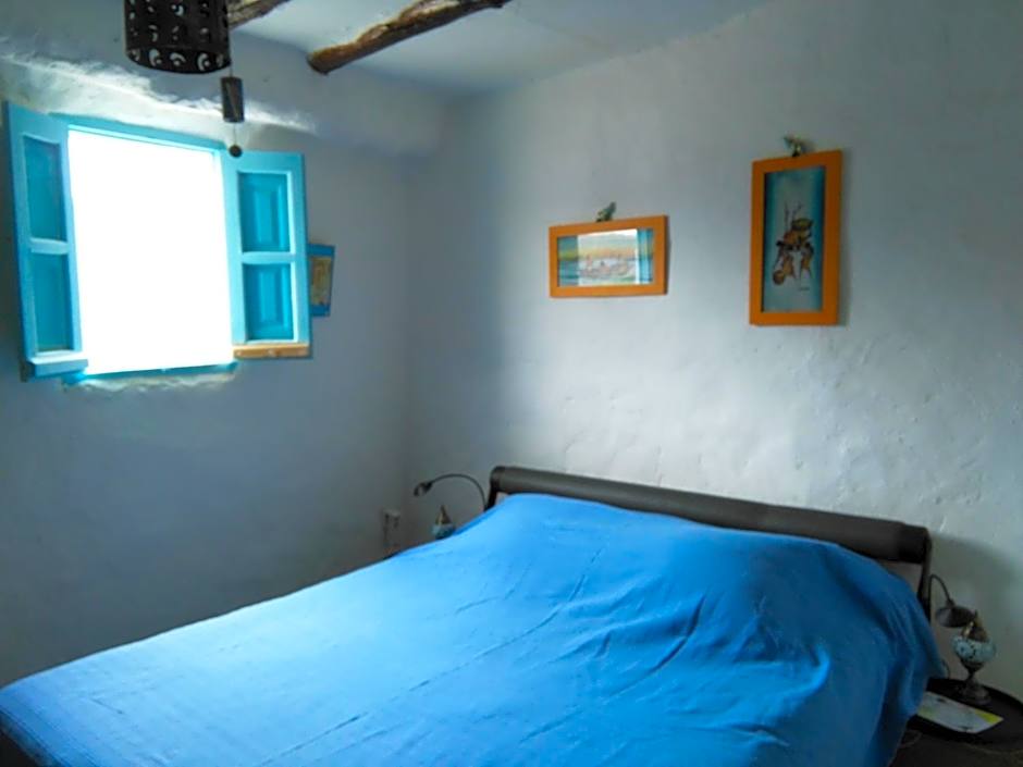 Photo 1 of 4 of Double Room