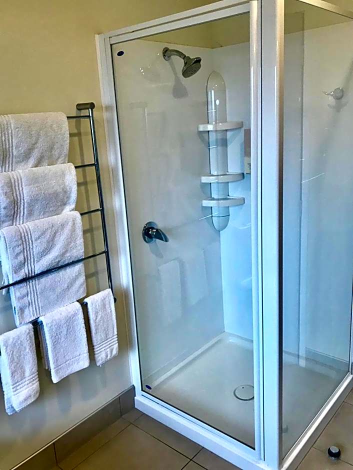 Claremonte Motor Lodge