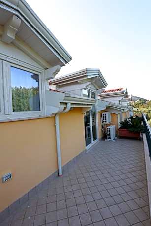 Triple Room with Bathroom