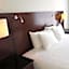 Travelodge Hotel & Convention Center by Wyndham Quebec City