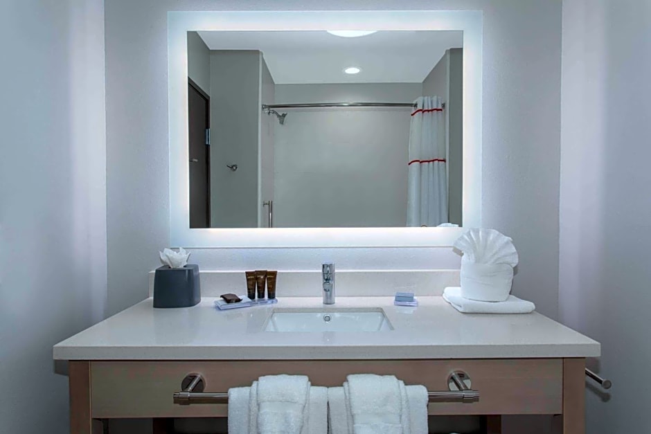 Hawthorn Suites by Wyndham Loveland