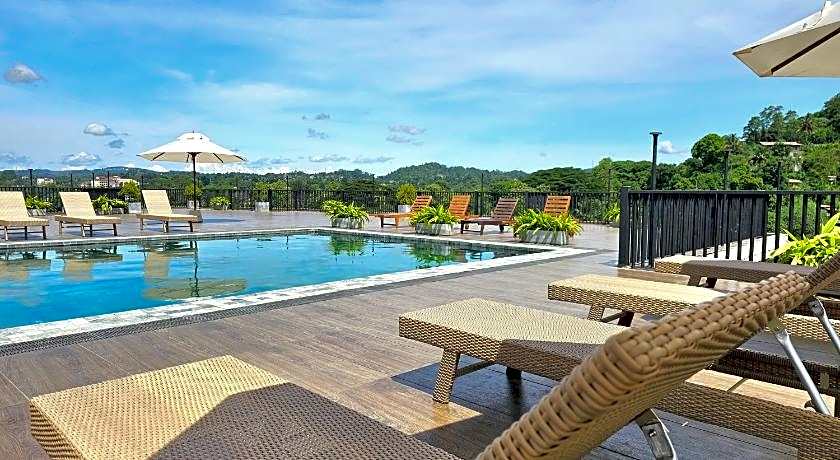 Oak Ray Regency Hotel