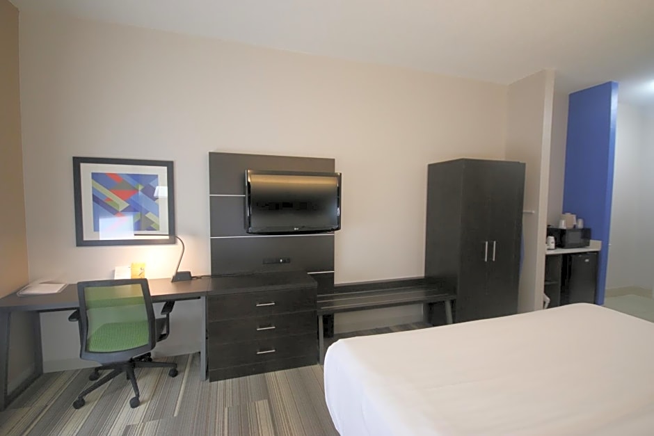 Holiday Inn Express Hillsville