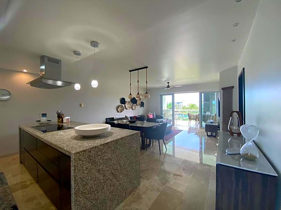 Mareazul Beach Front Condos At playa del Carmen