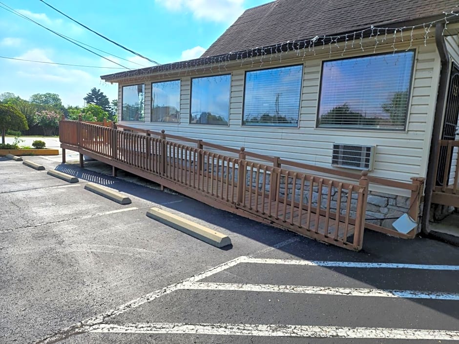 Drakes Creek Inn - formerly The Relax Inn