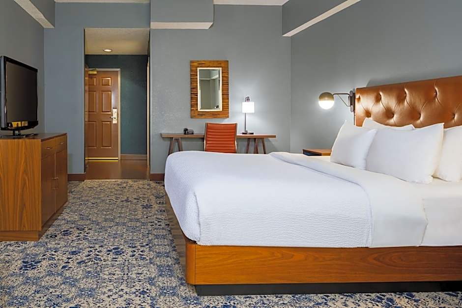 Four Points By Sheraton Louisville Airport