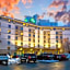 La Quinta Inn & Suites by Wyndham Boston Somerville