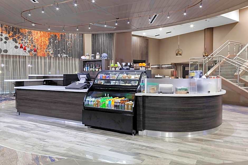 Courtyard by Marriott Dallas Downtown / Reunion District