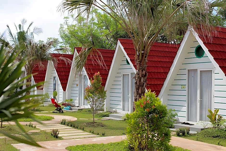 Seaside Villa & Muse Beach Resto