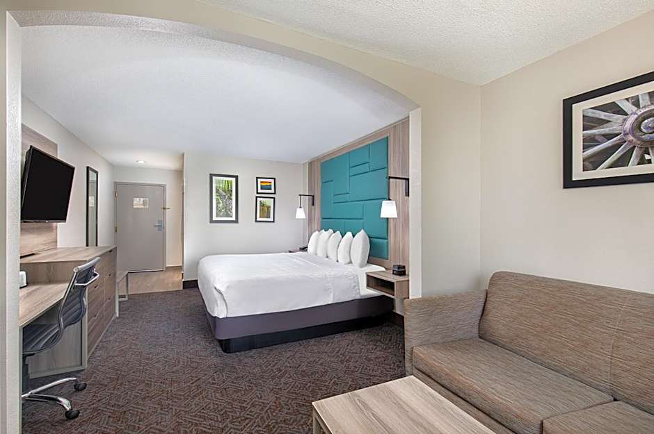 La Quinta Inn & Suites by Wyndham Pigeon Forge- Dollywood