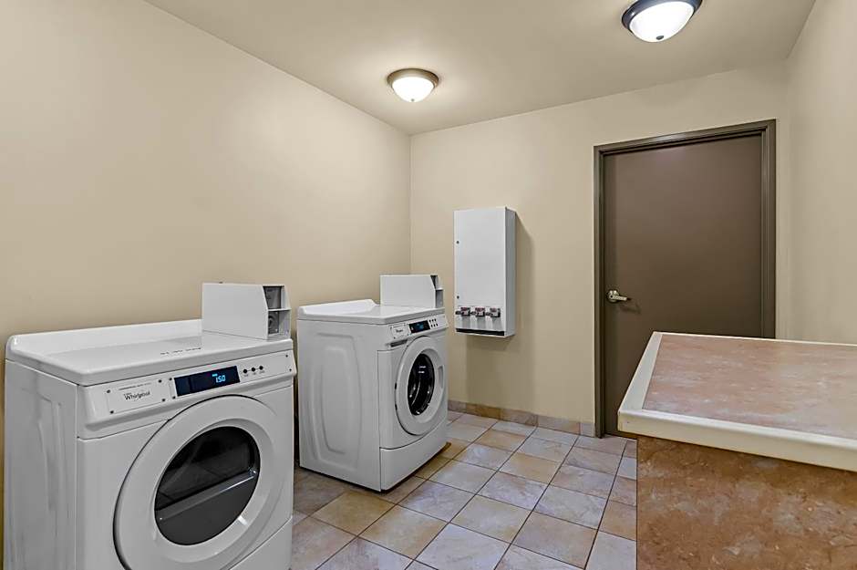 Country Inn & Suites by Radisson, Princeton, WV