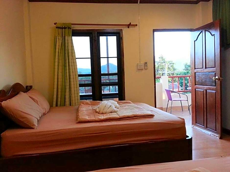 Chiangkhan See View Guest House
