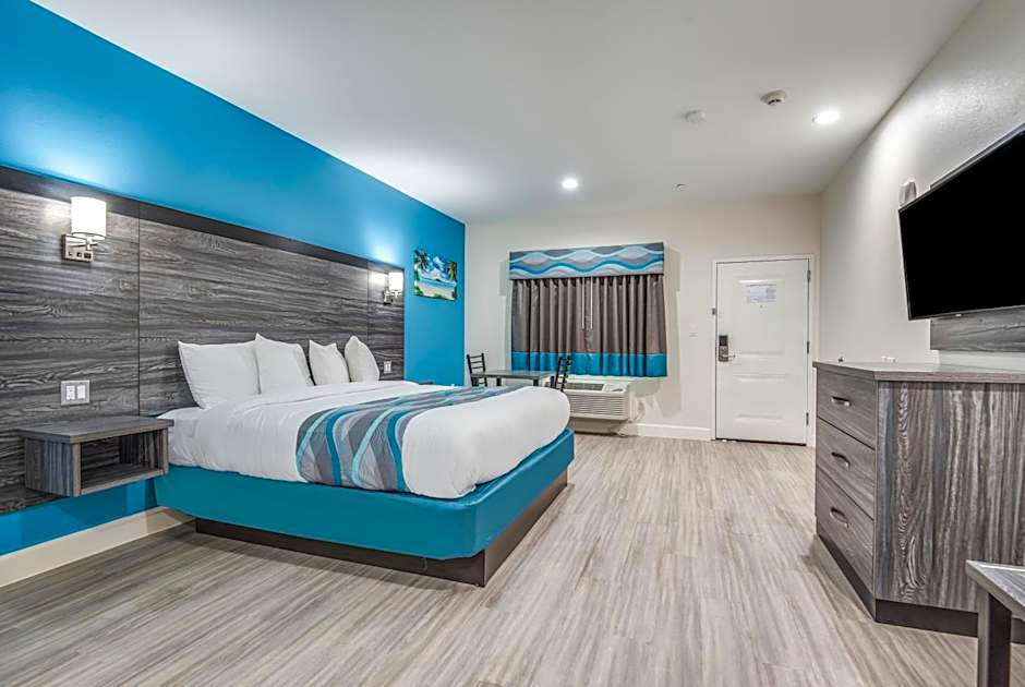 Americas Best Value Inn & Suites Houston at Hwy 6