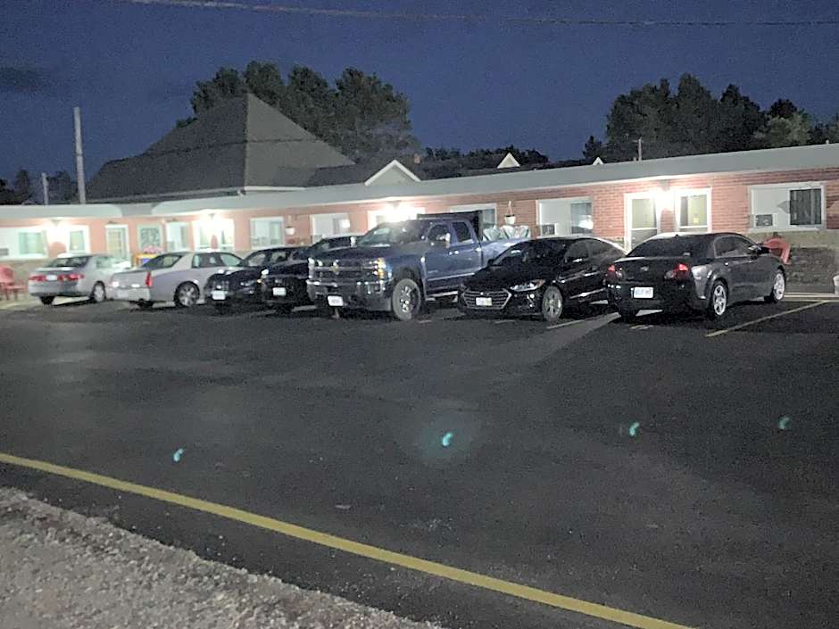 Trunk Road Motel