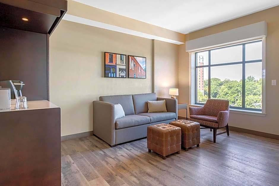 Cambria Hotel College Park