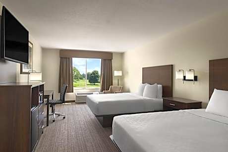 Crown Pointe Lodge; BW Signature Collection