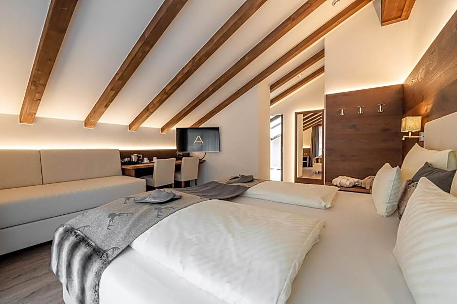 Arya Alpine Lodge