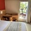 Best Western Plus Le Lavarin