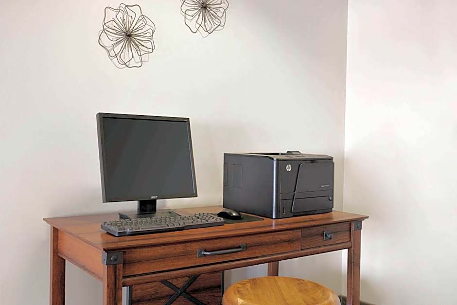 Baymont by Wyndham Wellington