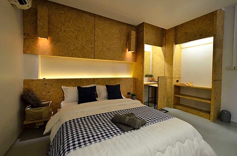 Hugger Guest House