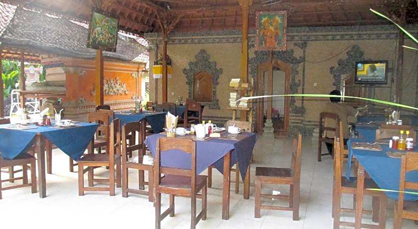 Adus Beach Inn