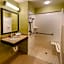 Holiday Inn Express & Suites / Red Bluff - South Redding Area By IHG