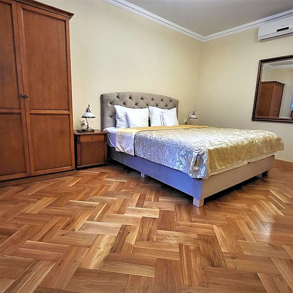 Hotel Sarmata Zespół Dworski