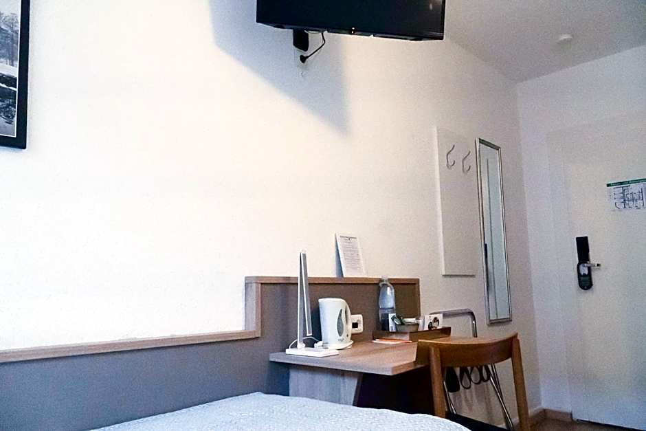 Stadt-gut-Hotel Rheinischer Hof