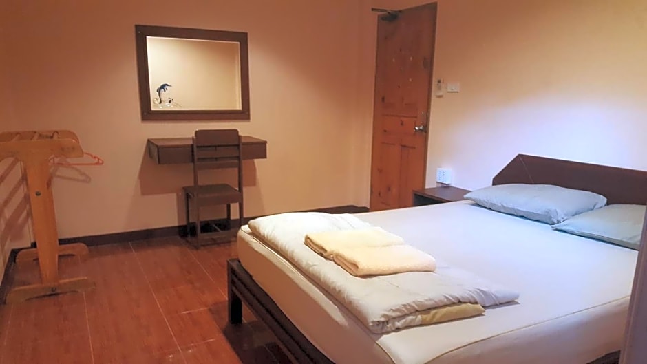Phatra Hostel