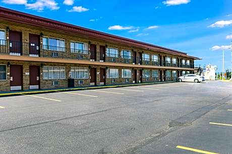 Quality Inn & Suites Airport