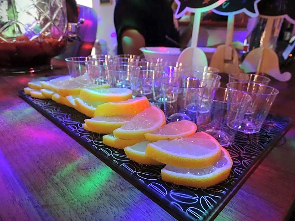 Olé Backpackers Hostel