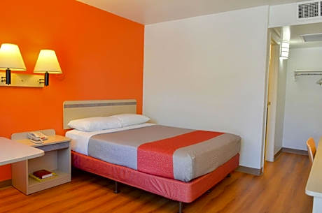 Double Room - Disability Access - Non-Smoking