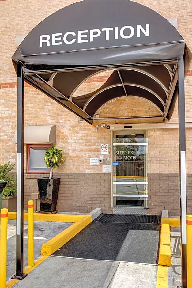 Arena Hotel (formerly Sleep Express Motel)