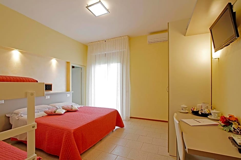 Hotel Deborah