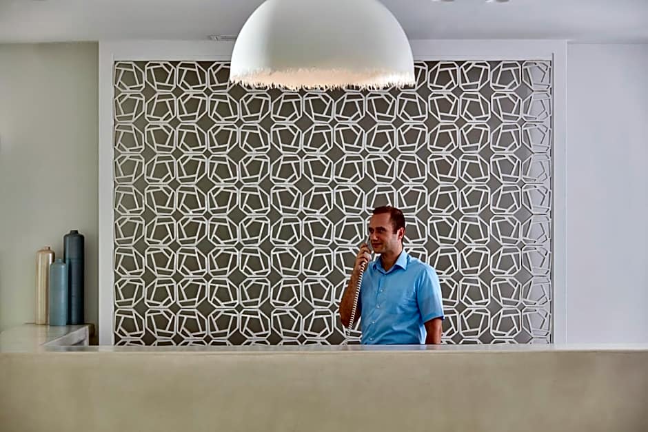 Aqua Blue Beach Hotel