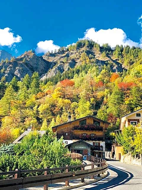 Hotel Chalet Joli