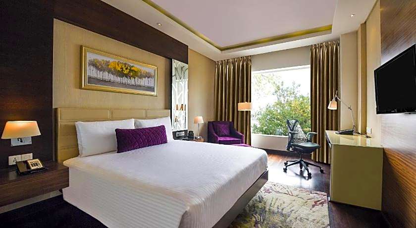 DoubleTree by Hilton Gurugram Baani Square